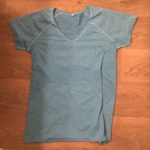 Lululemon Tee- good condition